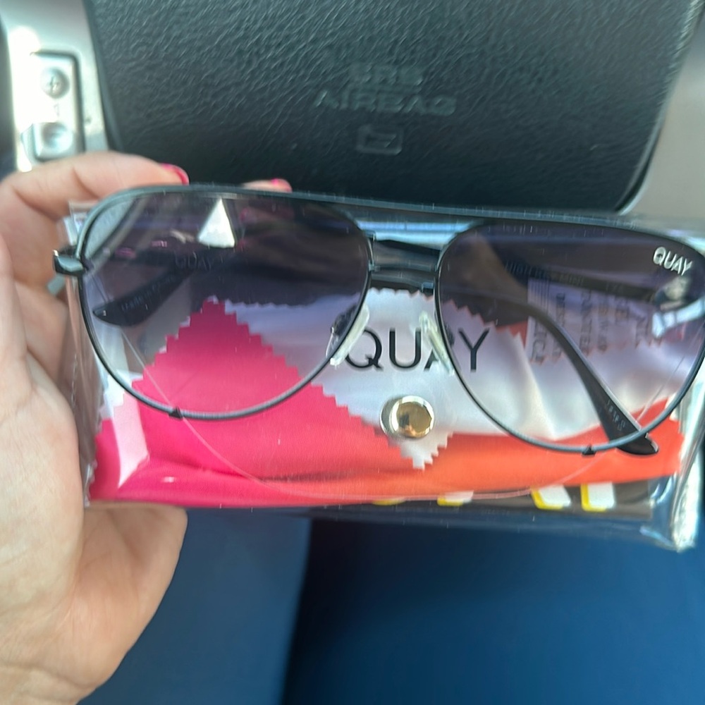 Quay Sunglassss